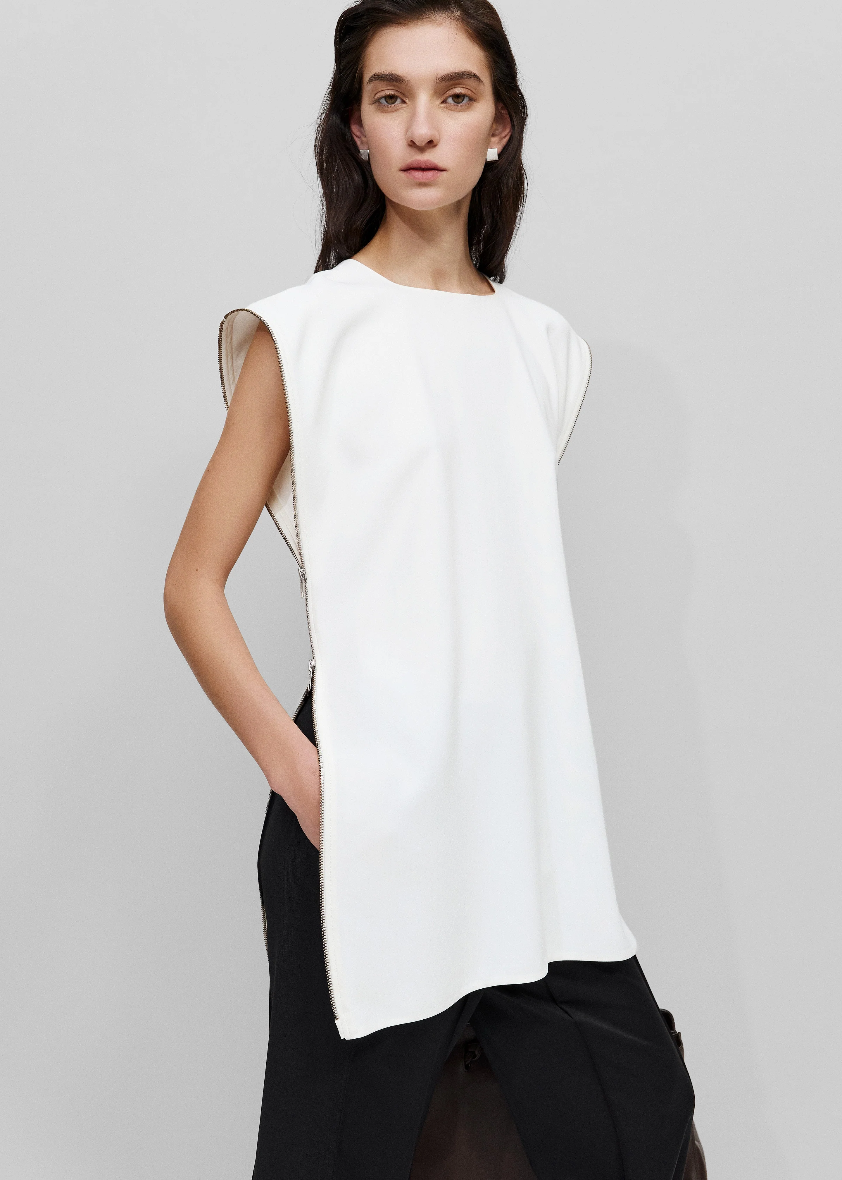 Bevza Zipper Tunic Top - White