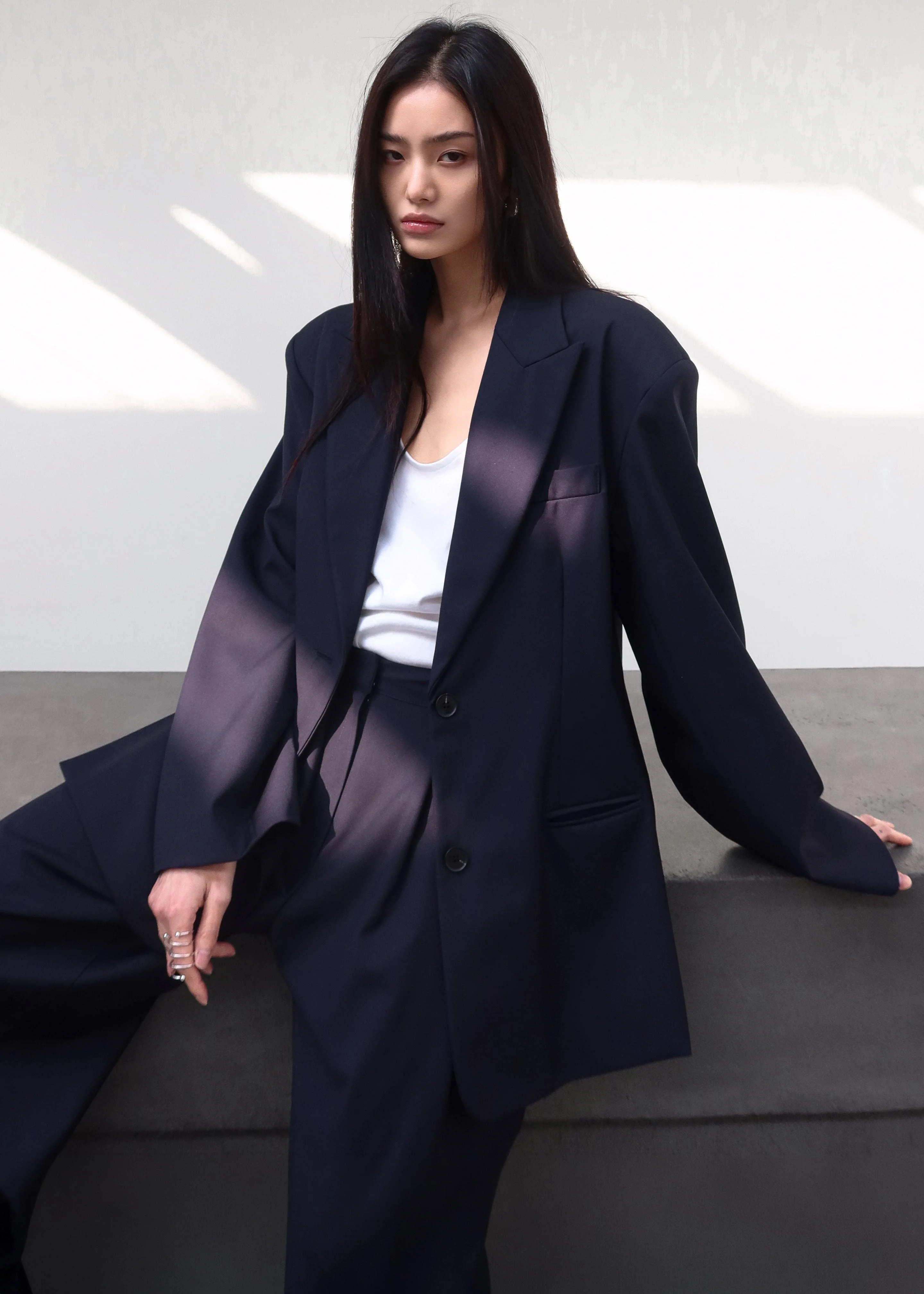 Canmore Pleated Trousers - Navy - Image 6
