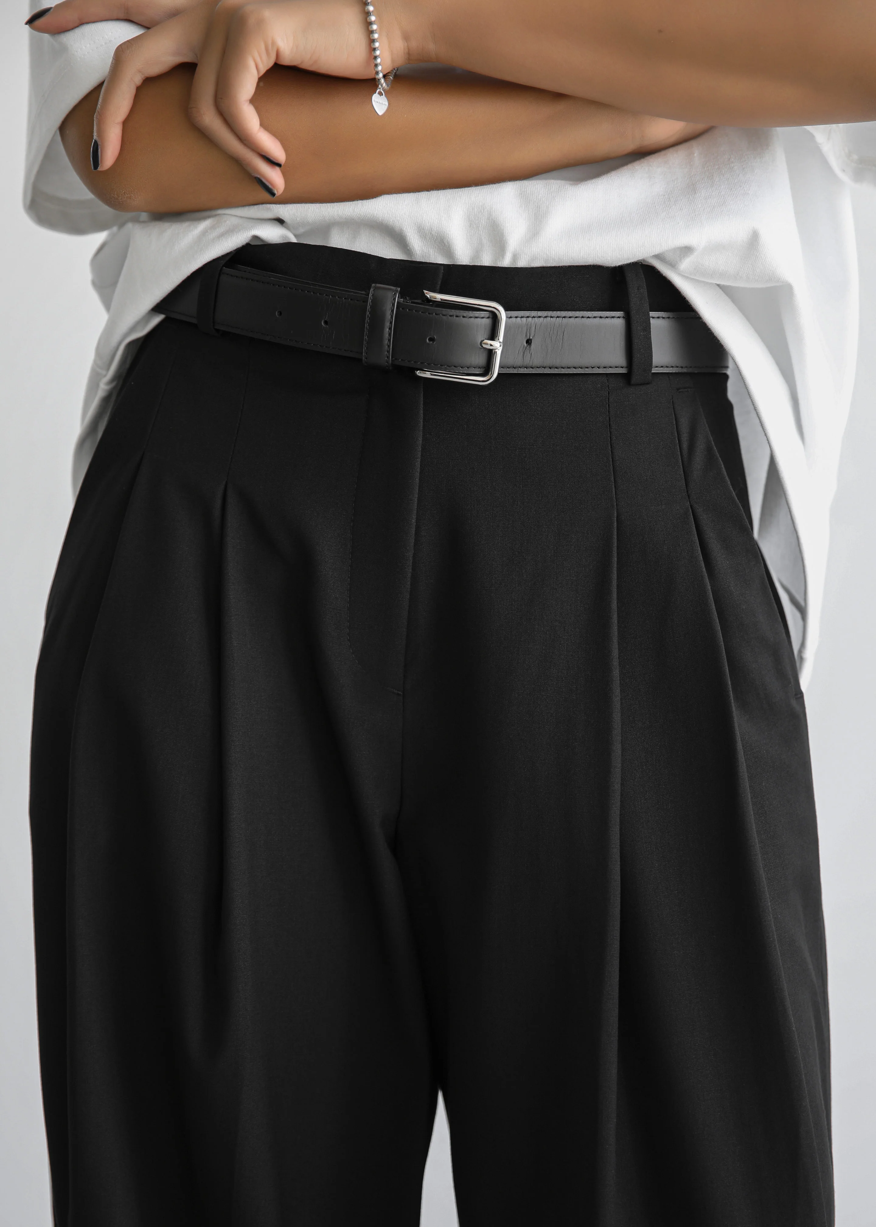 Gelso Pleated Trousers - Black - Image 4