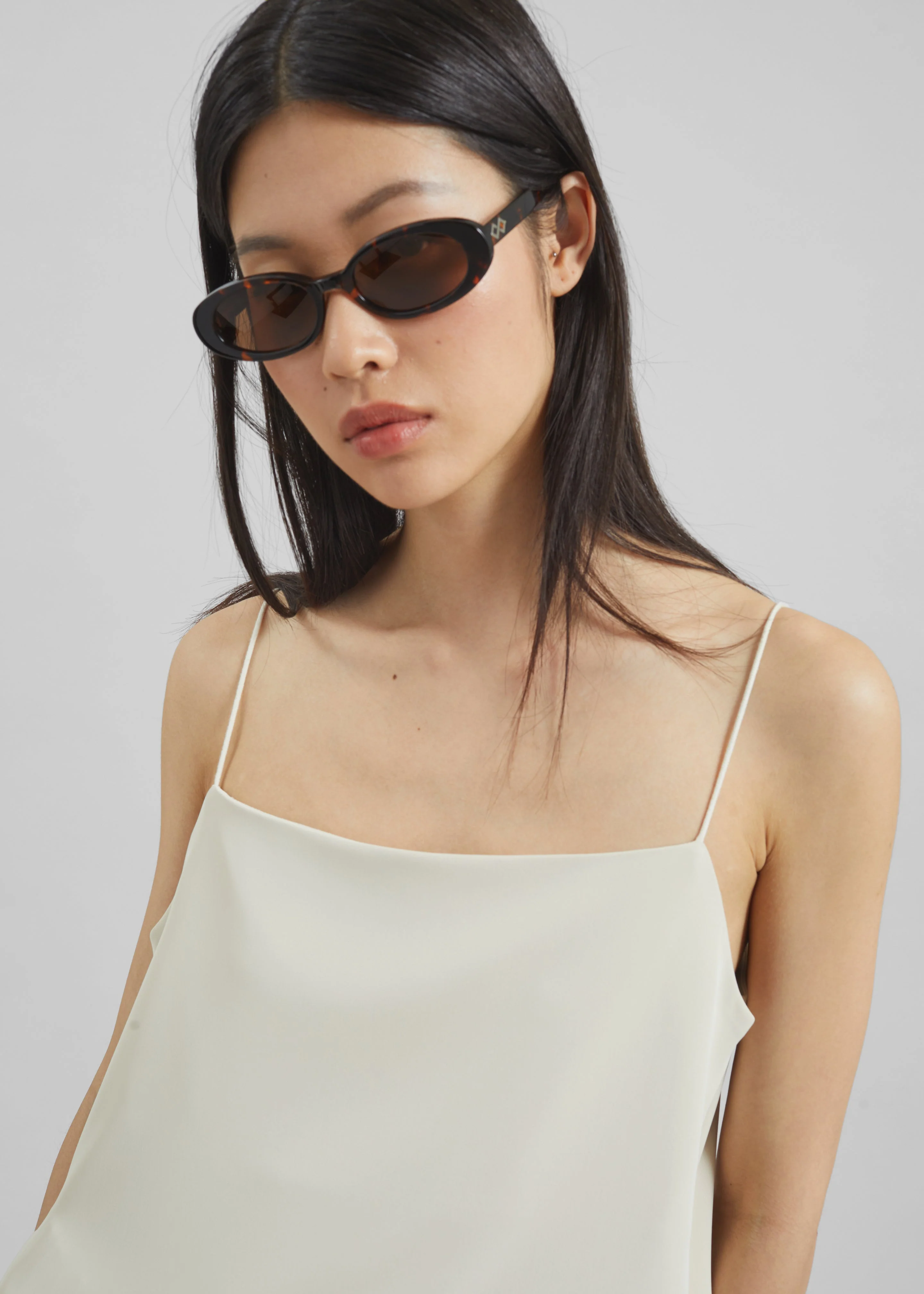 Karen Wazen Olivia Sunglasses - Tortoise - Image 6