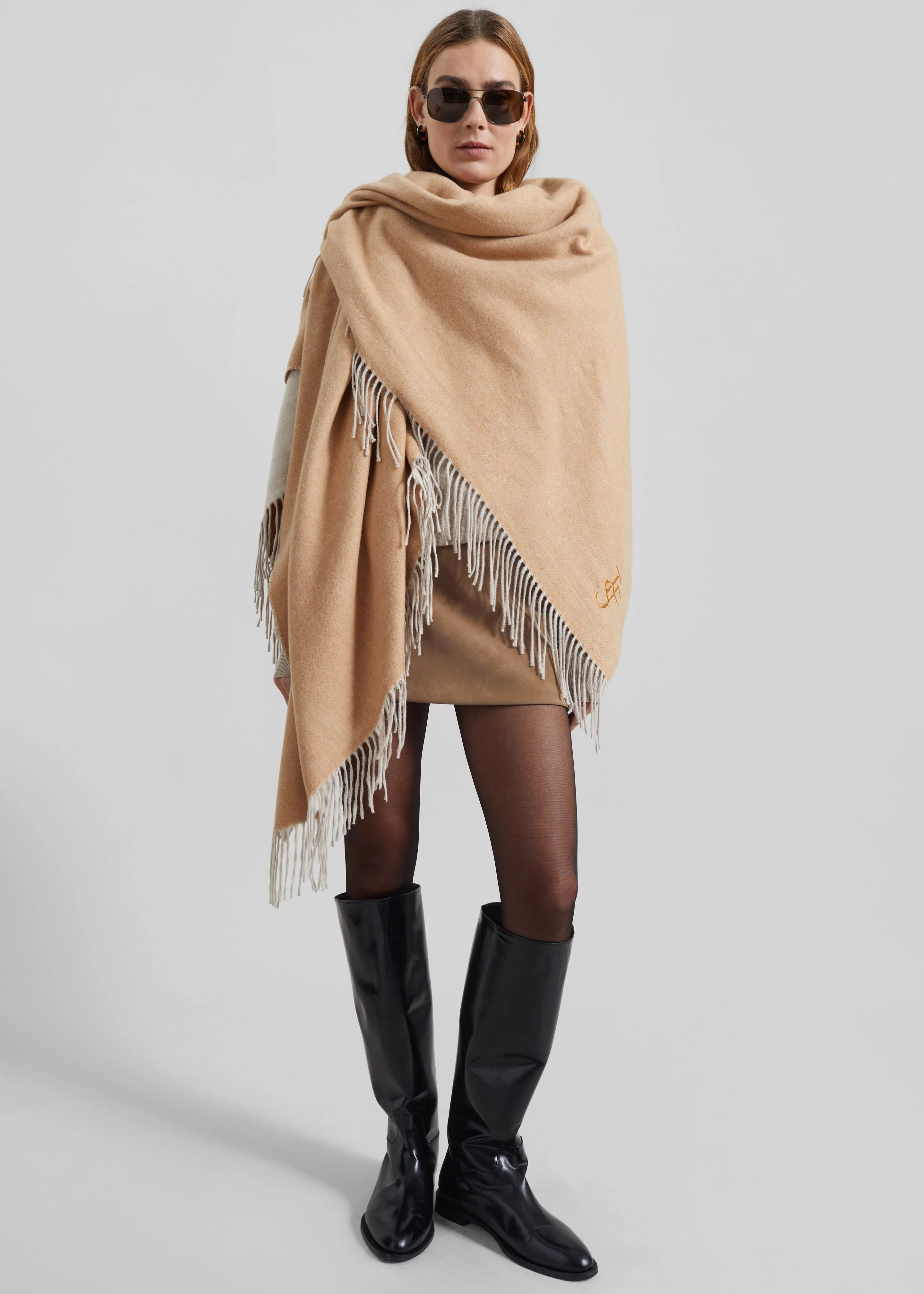 Kera Reversible Throw Blanket - Camel/Cream - Image 2