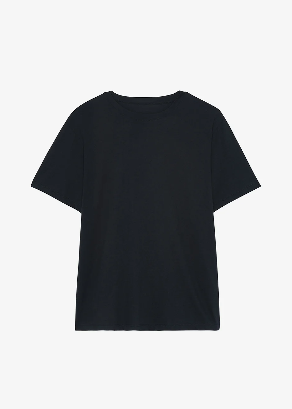Lilou Simple Tee - Black - Image 6