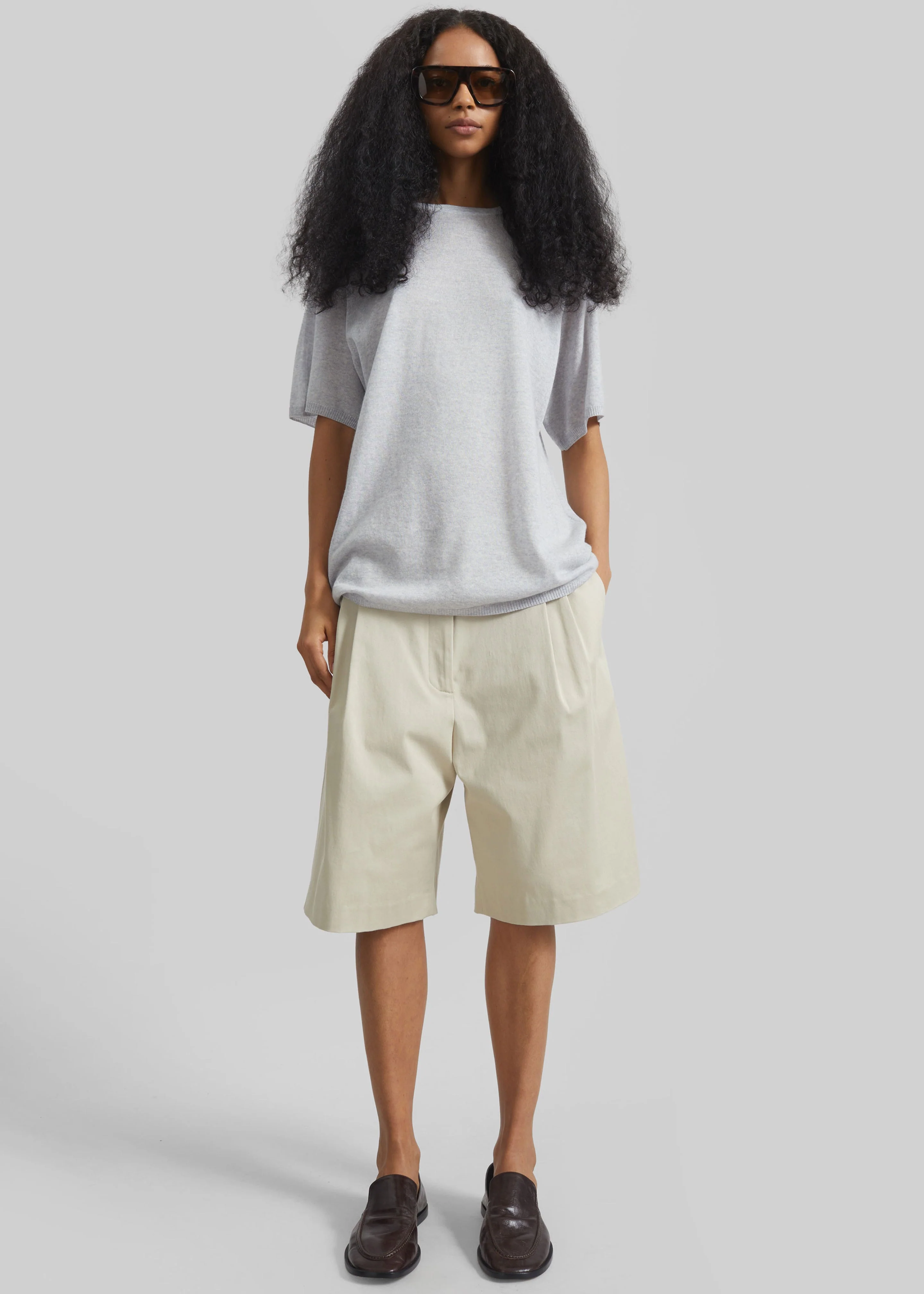 Marfa Cotton Pleated Bermuda - Light Beige - Image 6