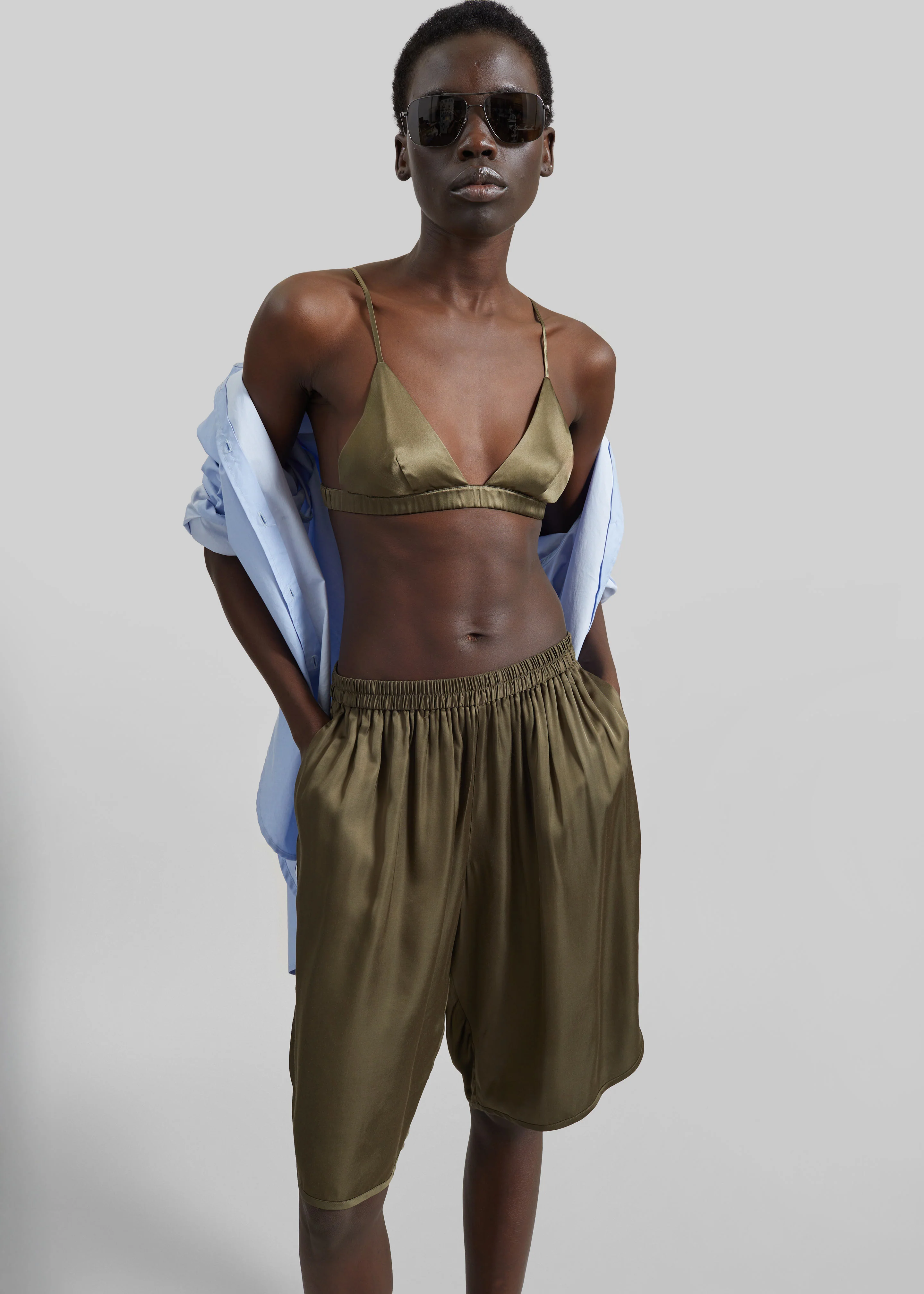 Nelis Silk Bermuda Shorts - Olive - Image 4