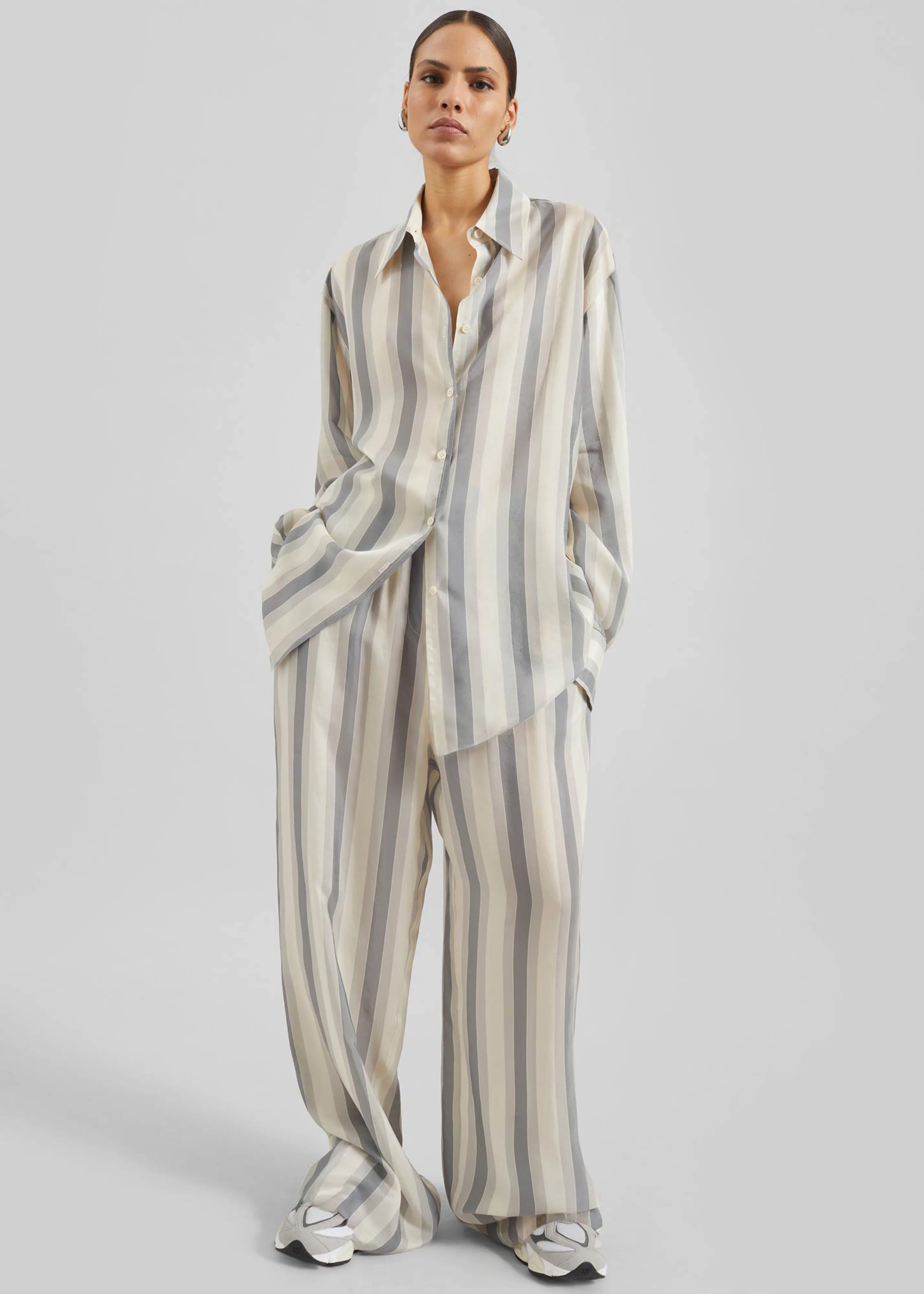 Peri Fluid Shirt - White/Grey Stripe