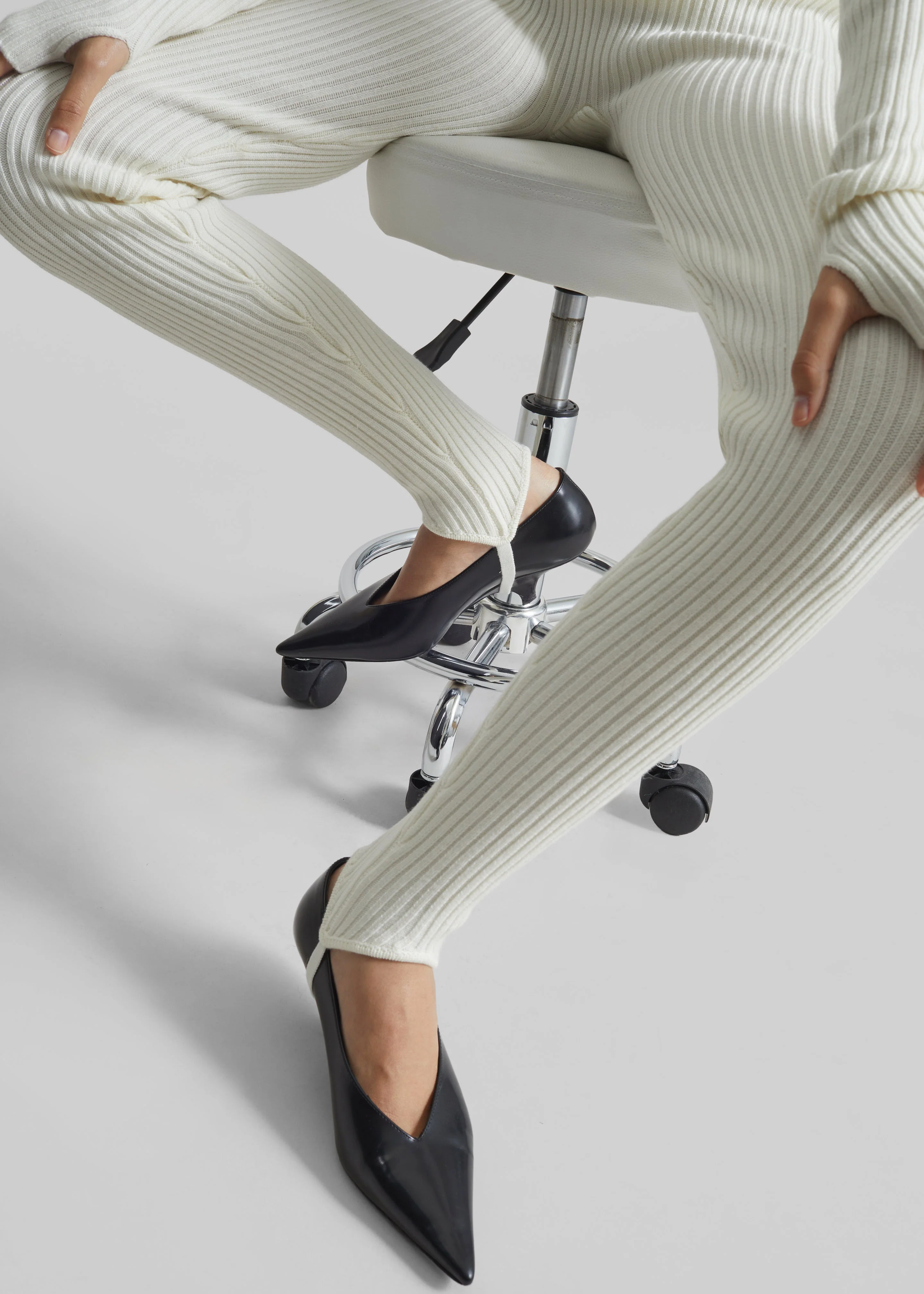 Piuma Knit Stirrup Leggings - White - Image 2