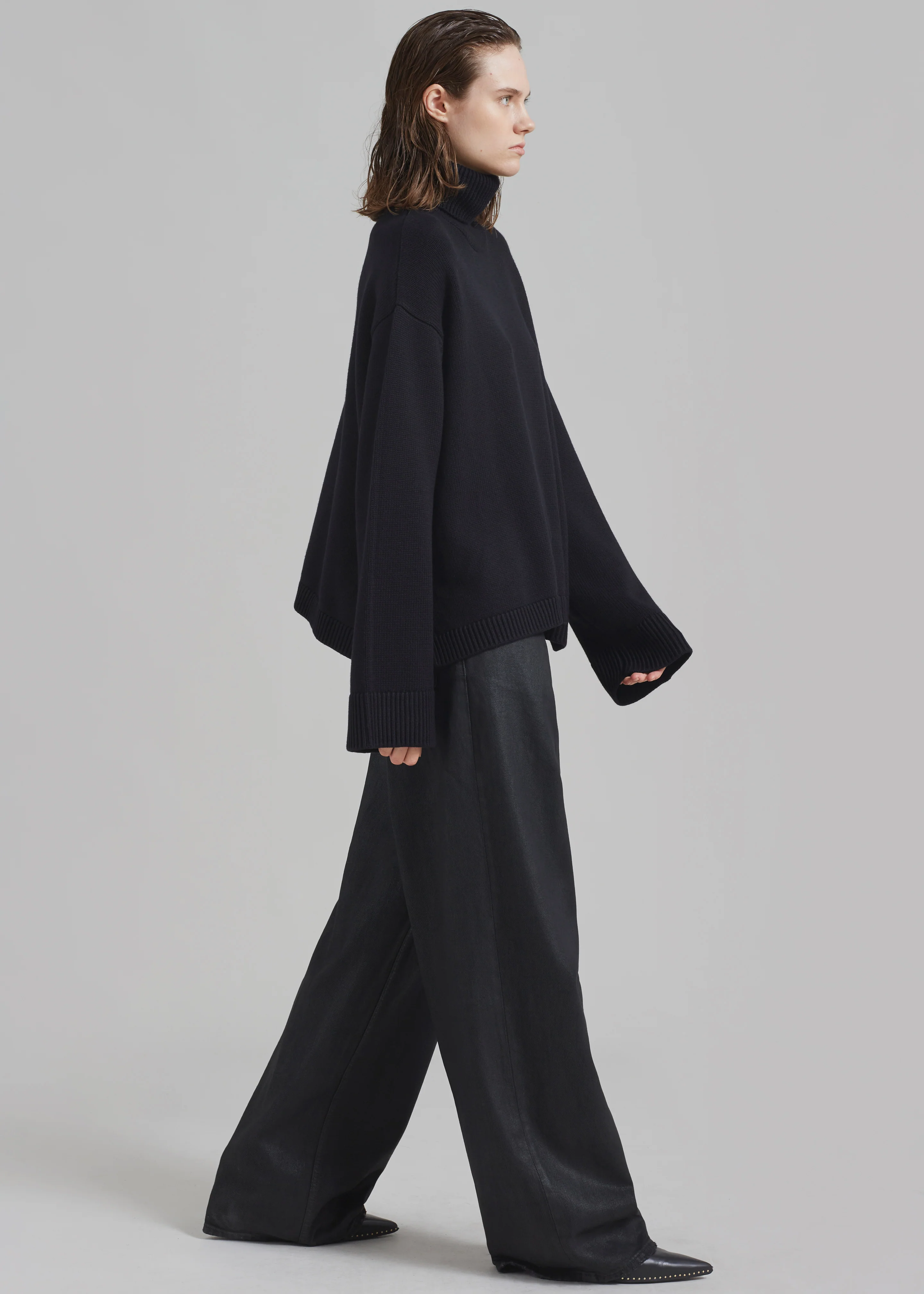 Rhea Trapeze Turtleneck - Black - Image 8