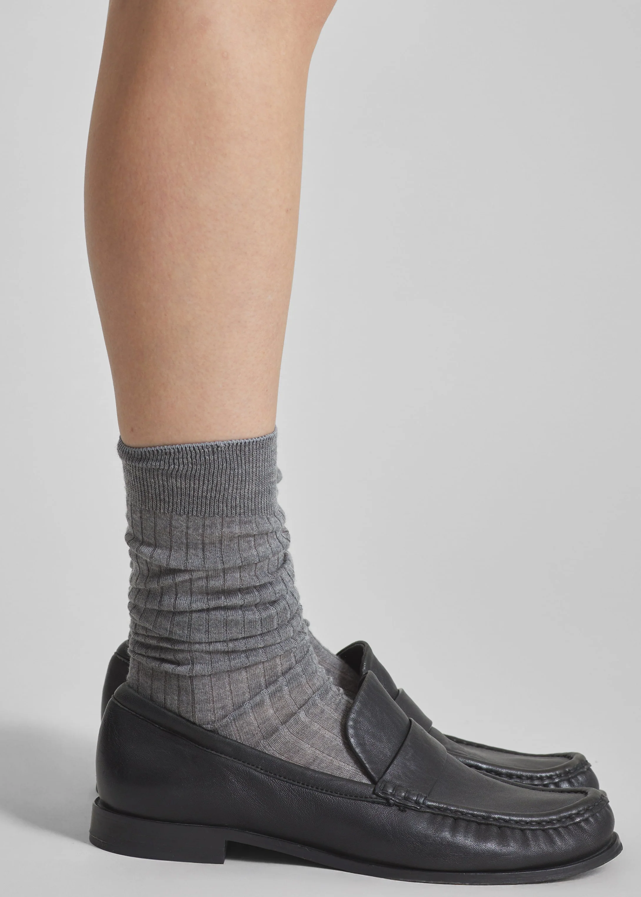 Sulza Thin Ribbed Socks - Grey