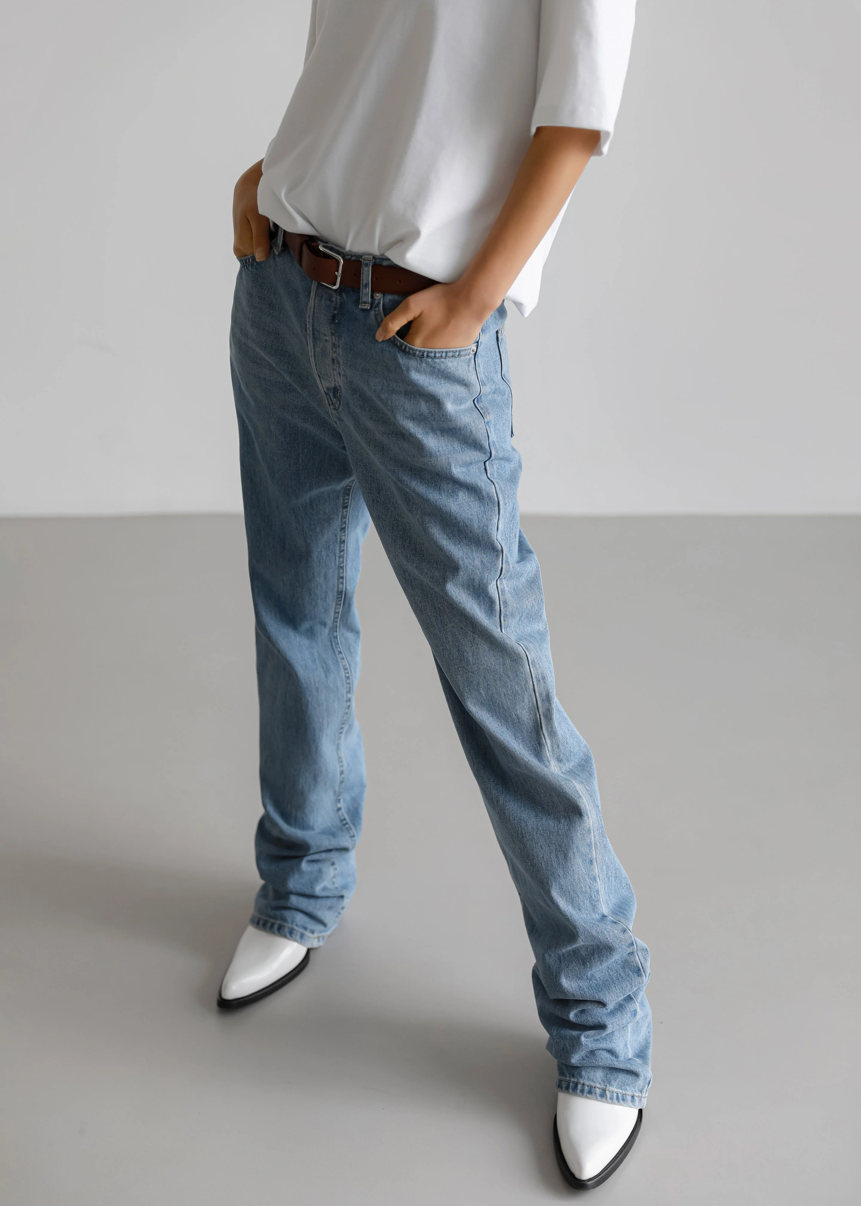 Susanna Jeans - Light Wash - Image 14